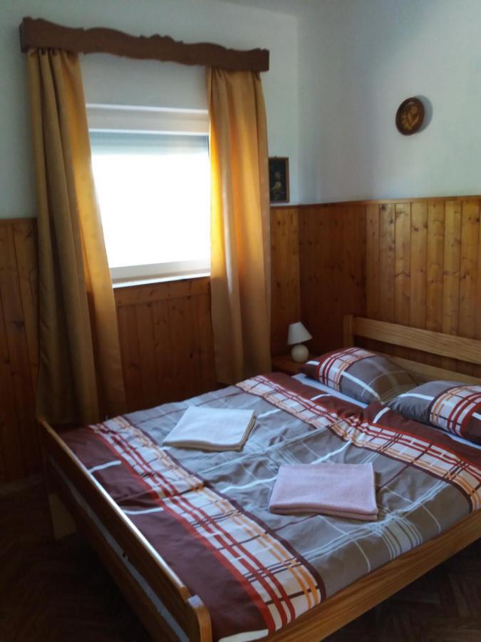 Badacsonyi Lugas Apartmanok Bytom Extérieur photo